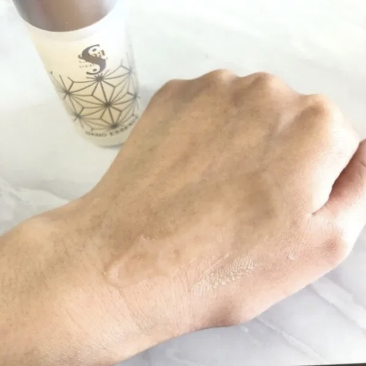 Essencce Lotion G, 120ml- Spa Treatment Age Group: All Ages