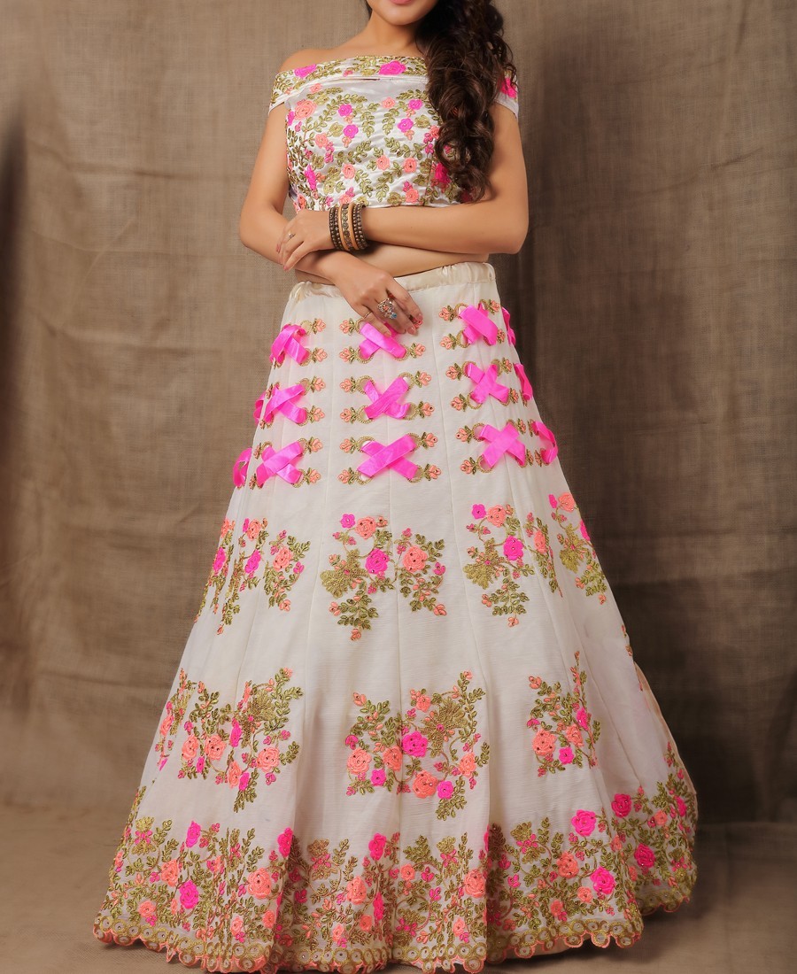 White & Ping Reebin Lehenga