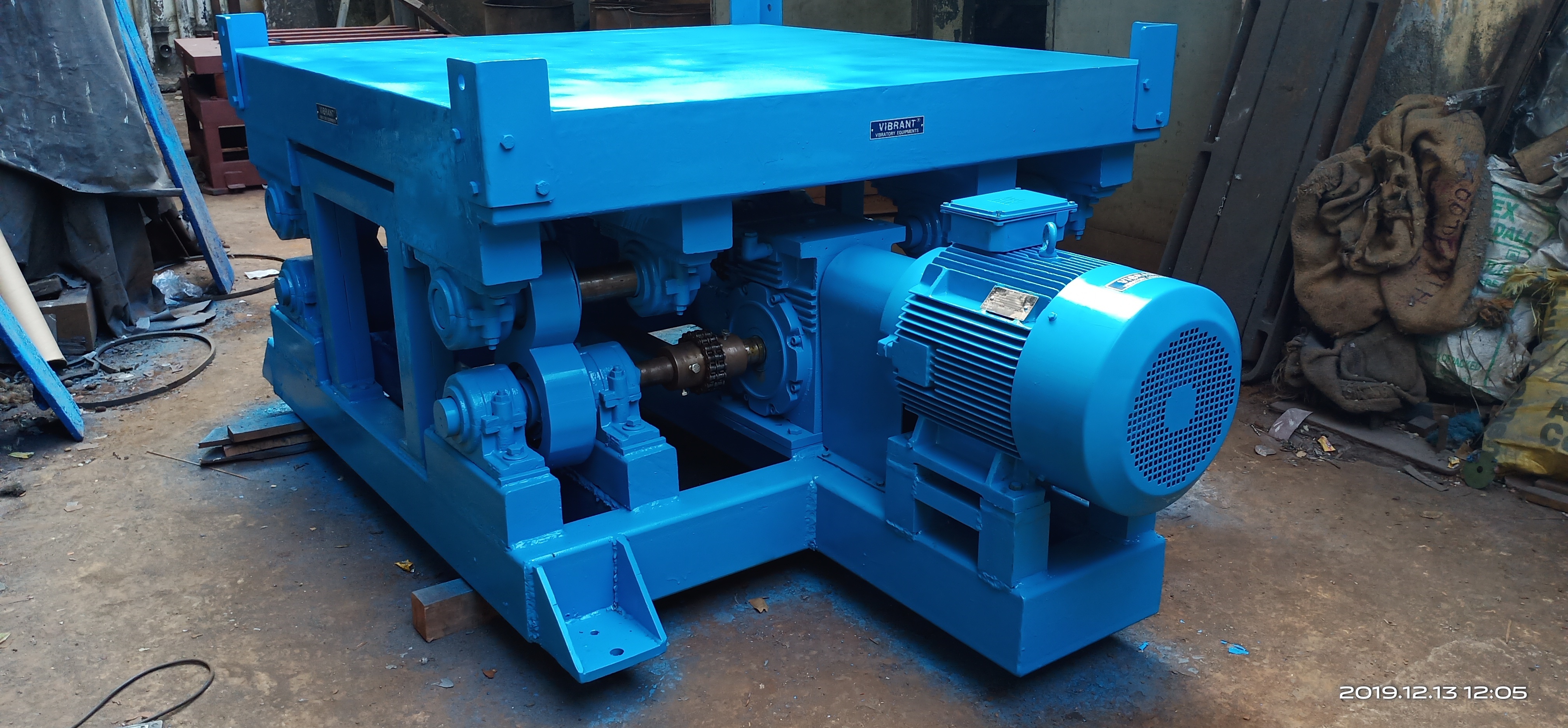 Ibc Vibration Package Testing - Mild Steel, 1000x1000x700 Mm Dimensions | 2500 Kg Capacity, 2-5 Hz Frequency, 25 Mm P-p Displacement