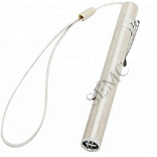 मेडिकल पेन टॉर्च कलर कोड: व्हाइट