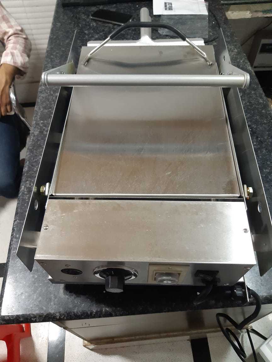 White Hamburger Warmer
