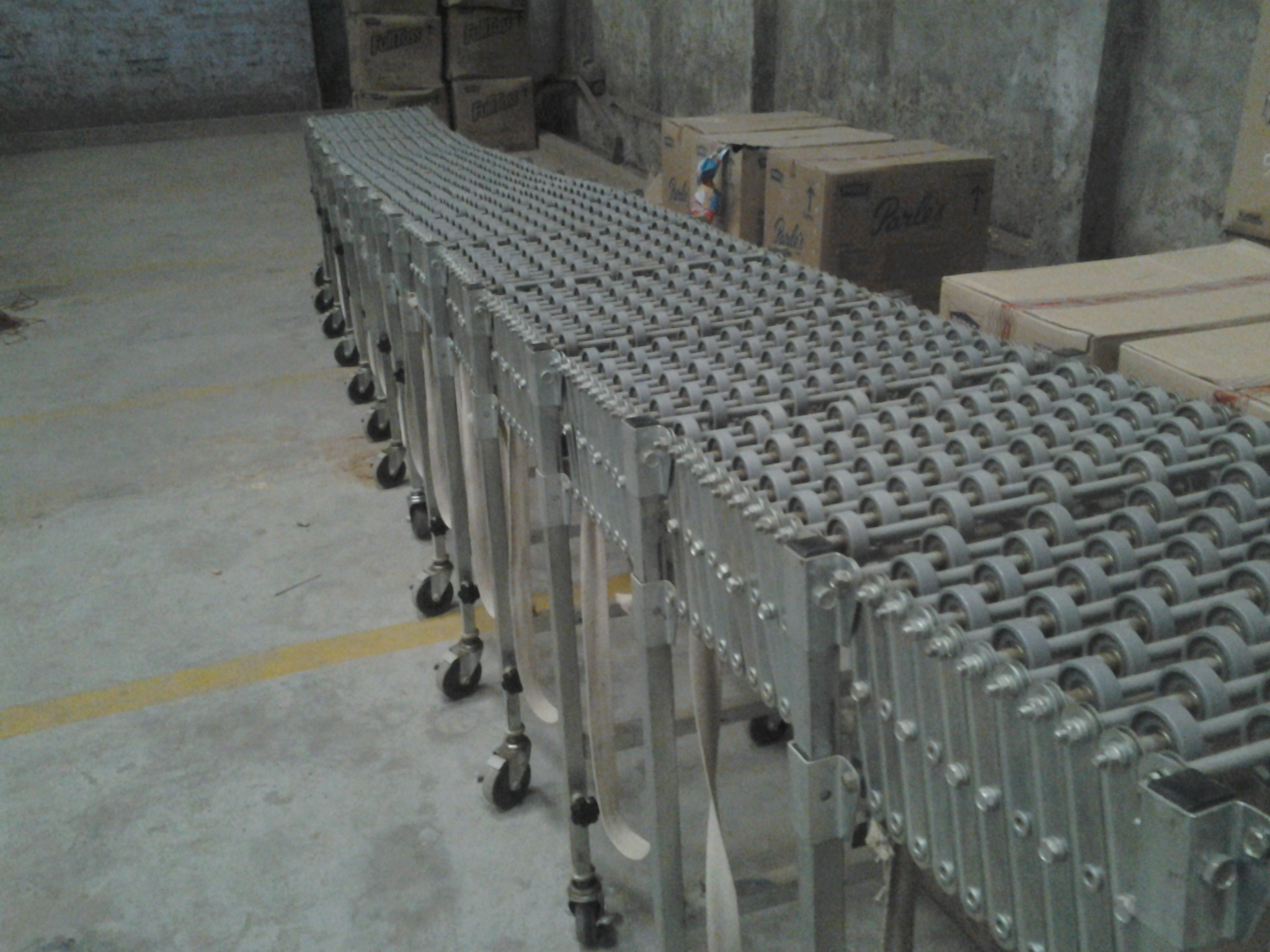 Skate Wheel Conveyor Load Capacity: 50 Kg/meter Kilograms (Kg)