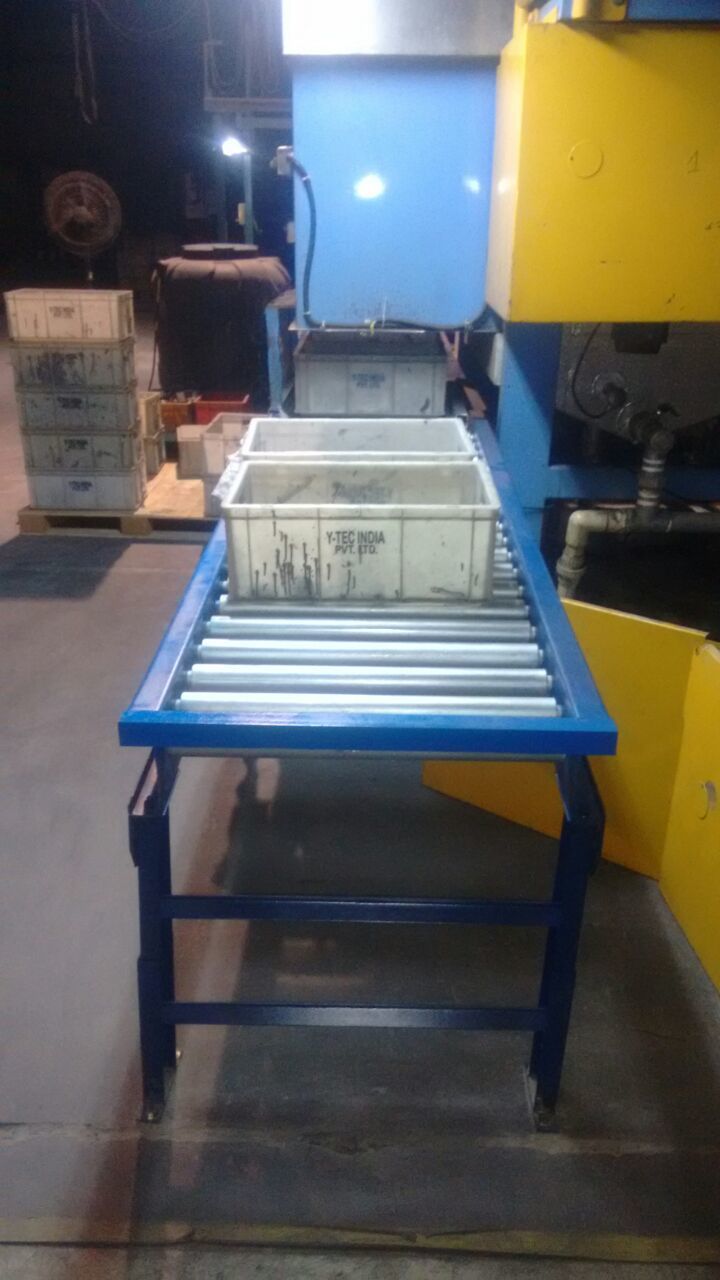 Gravity Roller Conveyor Load Capacity: 50 Kg/meter Kilograms (Kg)