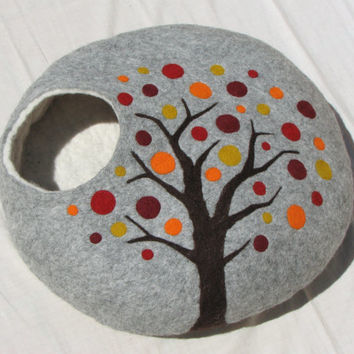 Felt Cat Cave - 100% Hand-felted New Zealand Wool, Lightweight Design For Cozy Retreat And Stylish Décor