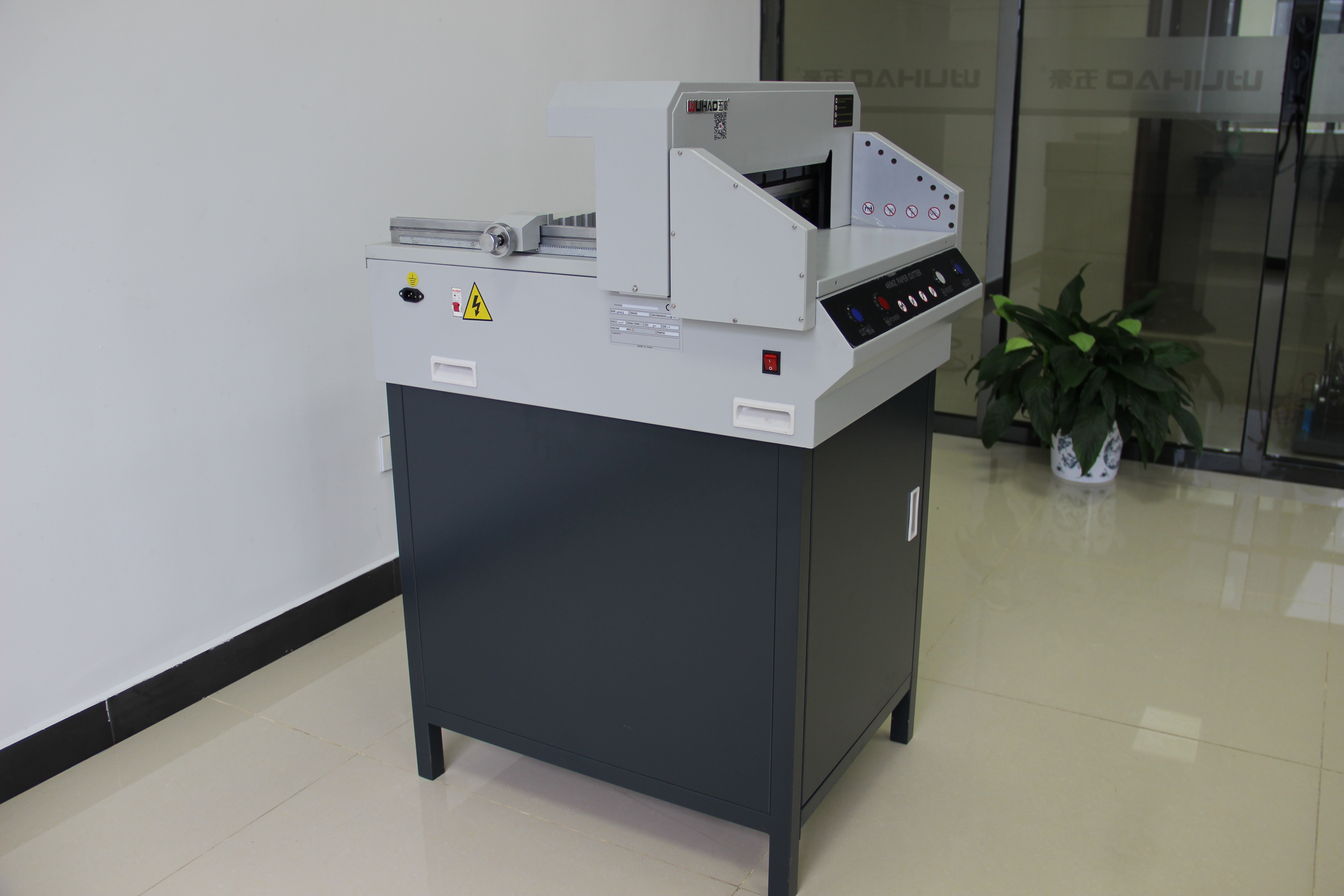 Grey 4606z Paper Cutter