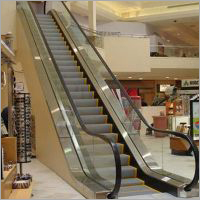 Down Stairs Escalator - Metal AC Drive, Electrical Power Supply | Energy Efficient, Emergency Control Features, Reliable Passenger Loading Solution