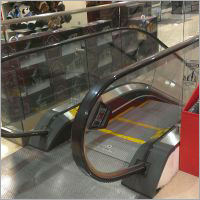 Down Stairs Escalator - Metal Ac Drive, Electrical Power Supply | Energy Efficient, Emergency Control Features, Reliable Passenger Loading Solution