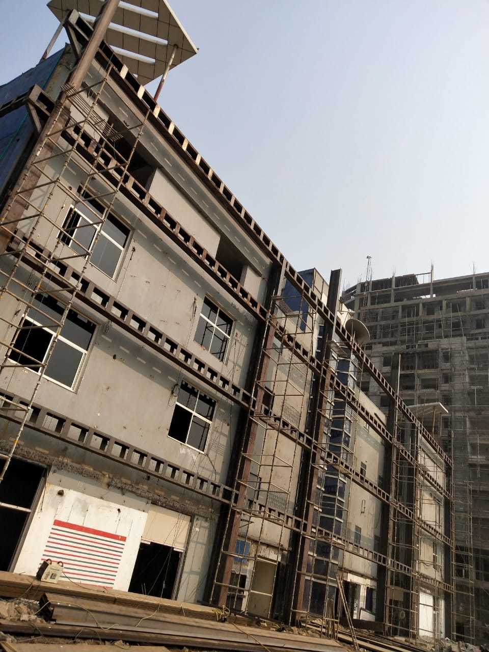 8 Storey Steel Building - Ms Material Fabrication And Erection As Per Is Code, Aluminum Windows And Deck Sheet Floors, 100 Yr Lifespan