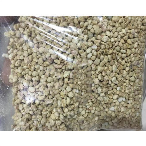 Corn Cob Grits - Dried Corn Material, Diverse Sizes and Shapes | Efficacy for Animals, Promotes Healthy Digestion and Nutritional Balance