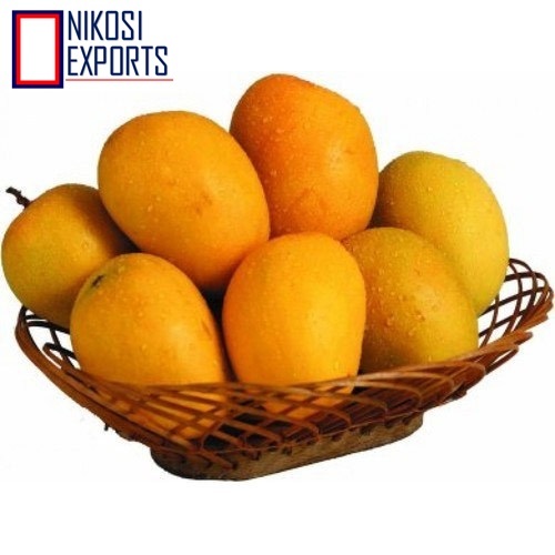 Yellow Fresh Neelum Mangoes
