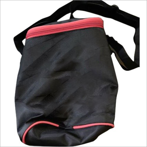 Polyester Lunch Box Bag - Polyester Material, 1 Pocket, Zipper Closure, Black and Red Color, Ideal For Personal Use & Convenient Packing