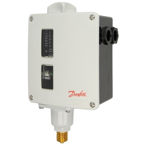 Rt116 Danfoss Pressure Switch - Durable Pressure Controlled, White | Industrial & Marine Use, Safety Pressure Regulation For Steam Boiler Systems