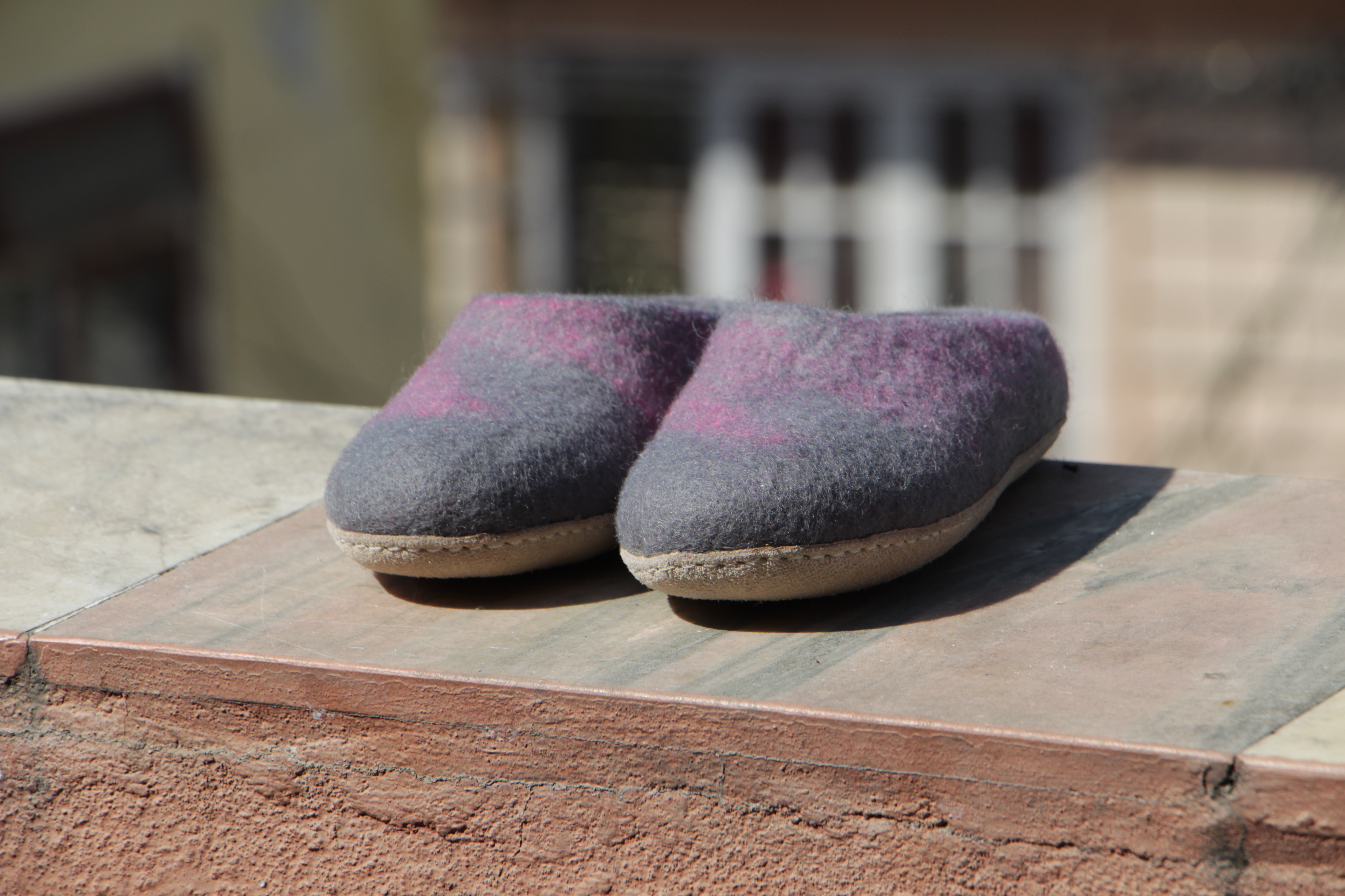 Light Weight Felt Slippers