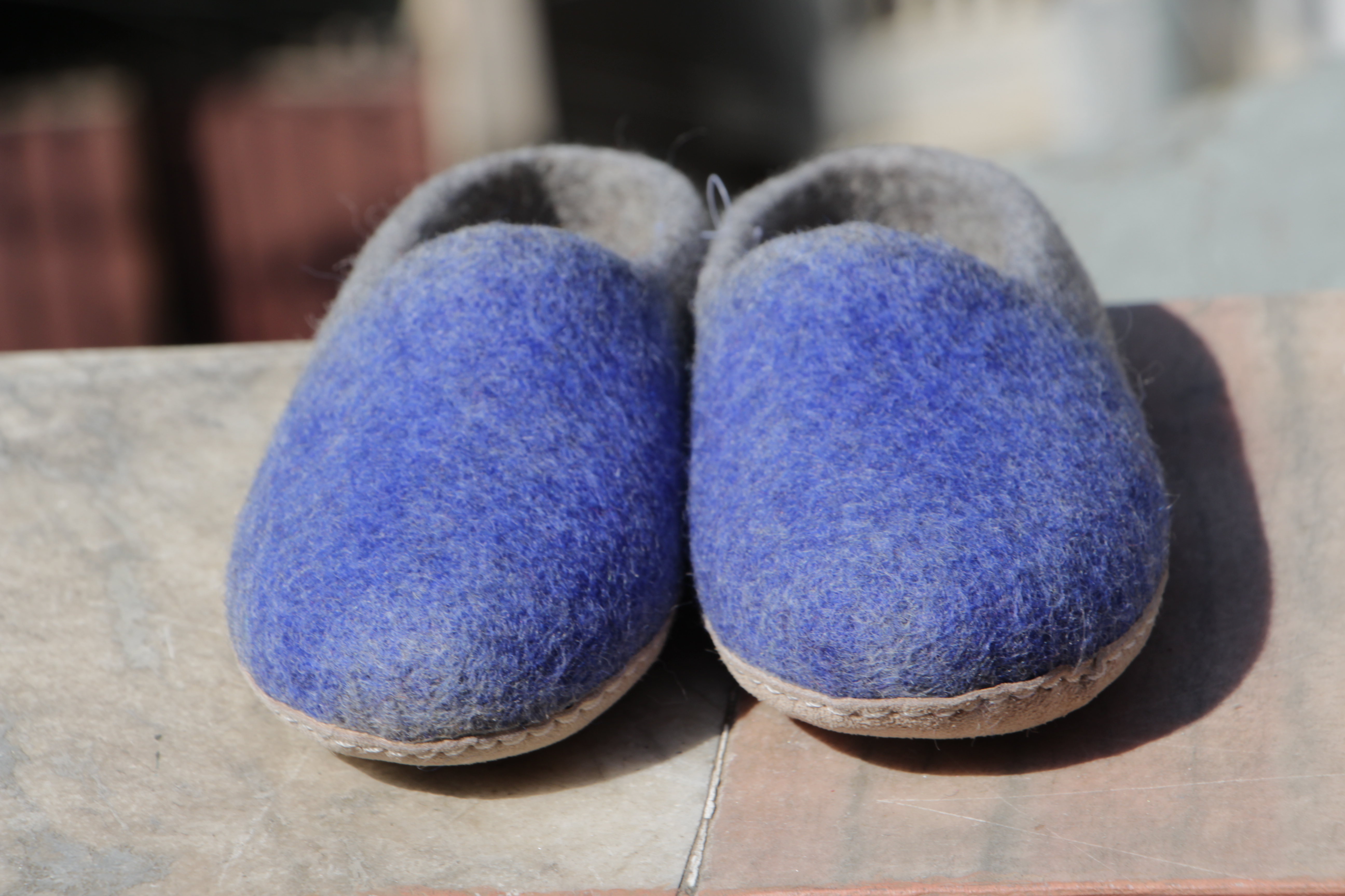 Light Weight Felt Slippers