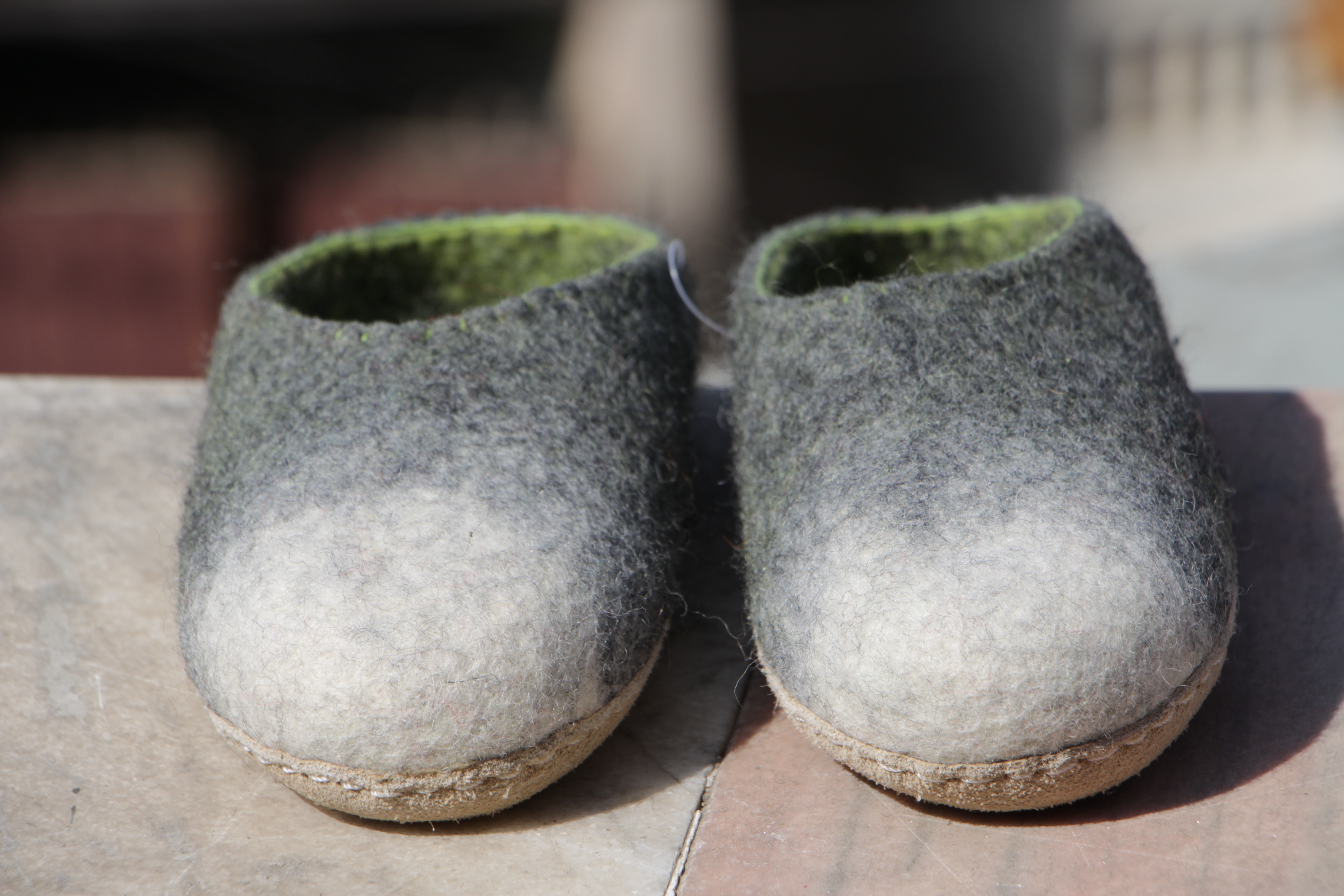 Light Weight Felt Slippers