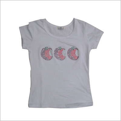 स्टोन के साथ प्रिंटेड टॉप