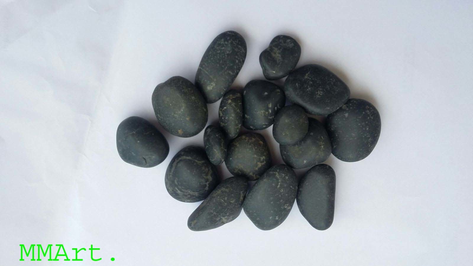Natural Supper Round 3-6 Mm Size Jet Black Pebbles Stone Solid Surface