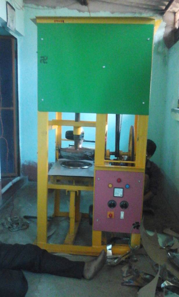 New Single Die Automatic Paper Plate Making Machine Capacity: 500 Kg/hr