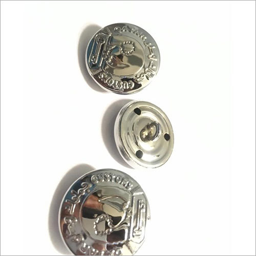 पुलिस की वर्दी का बटन