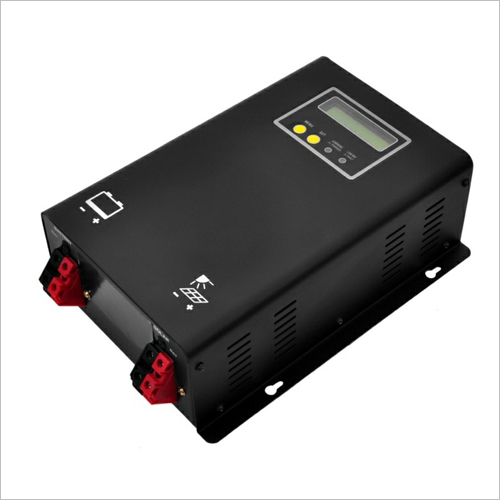 Black/white Multi Voltage Range Pwm Solar Charger 24/36/48v-50amp