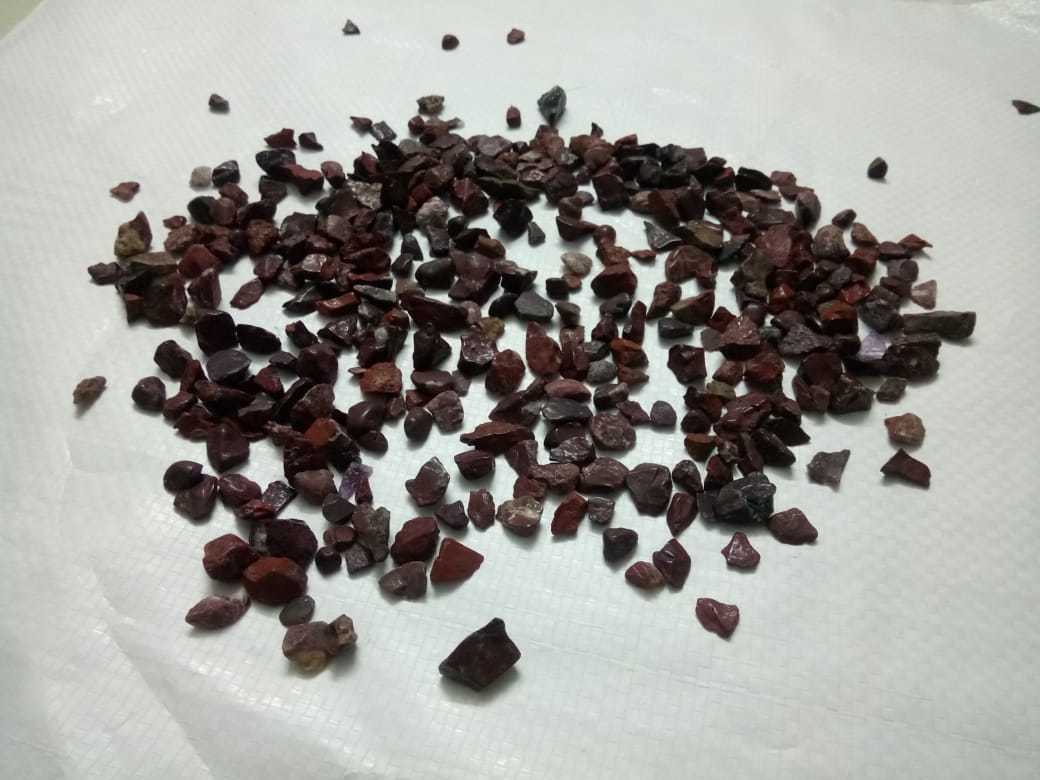Red Carnelian Agate Stone Chips And Aggregate Machine Polished Chips For Healing And Astrology Used Premium Chips - Artificial Stone Type: Solid Surface