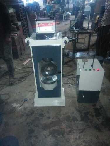 एमिल कम्प्रेशन टेस्टिंग मशीन का वजन: 200 किलोग्राम (किग्रा)