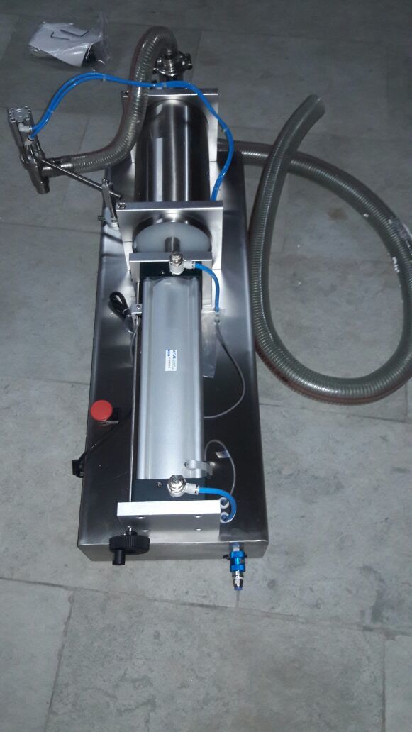 Single Nozzle Liquid Filling Machine