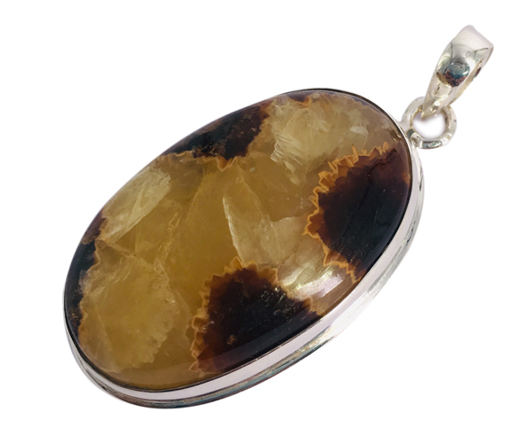 Yellow Serpentine 925 Silver Gemstone Pendant Weight: 10 Gms Grams (G)