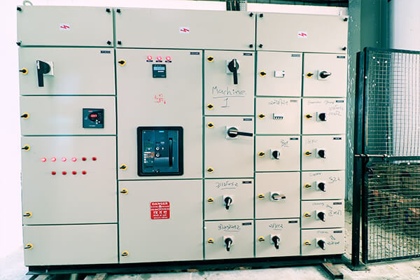 Mcc Panel ( Motor Control Center ) Base Material: Mild Steel
