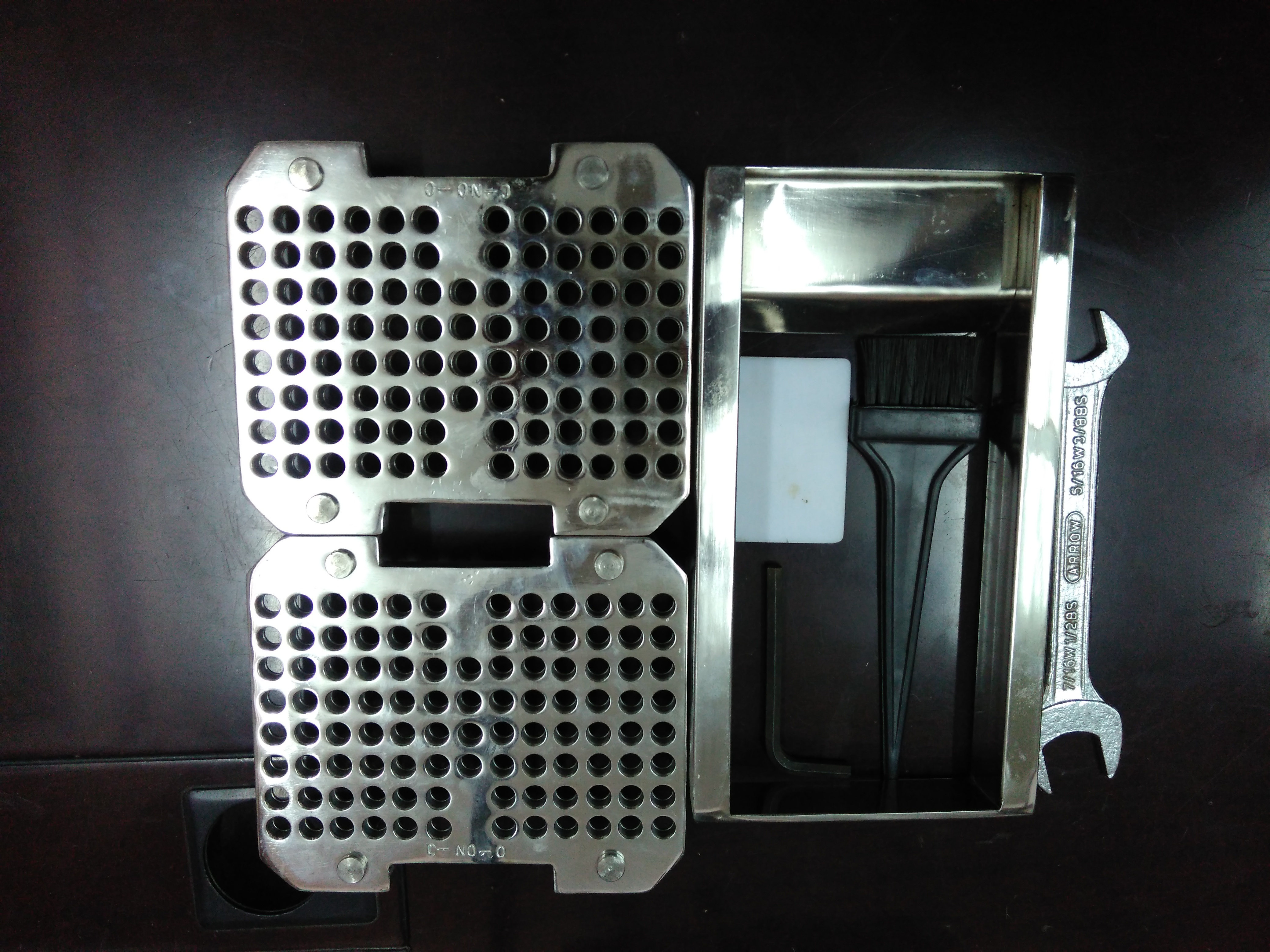 Capsule Filling Machine 100 Hole Capacity: Output Capacity :8
