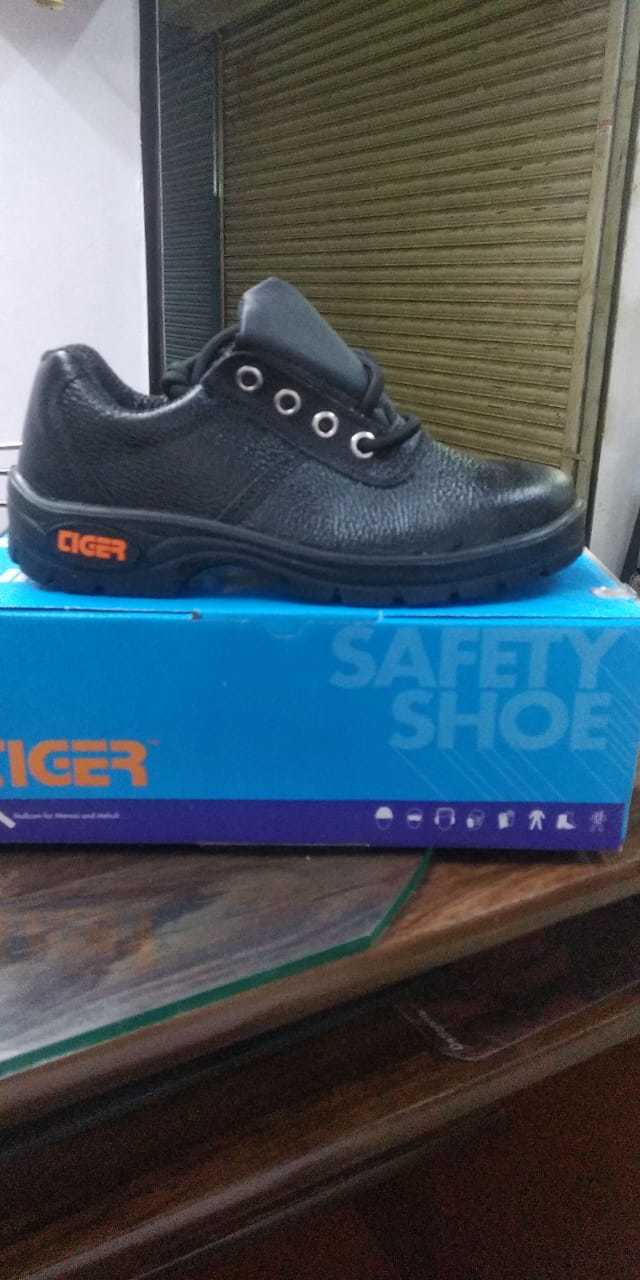 Tiger Lorex Safety Shoes - Leather Upper, Steel Toe, Black Color | Pu Insole, 1 Kg Weight, 6 Months Warranty