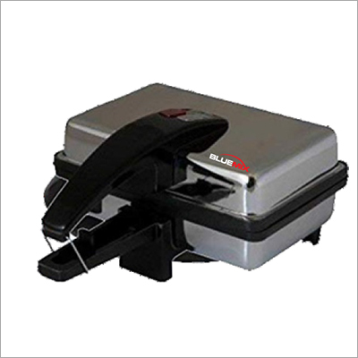 900 W Sandwich Maker - Metal Build, 220-440 Volt Electrical Power Supply | Ideal for Commercial Use, Versatile and Efficient Heating