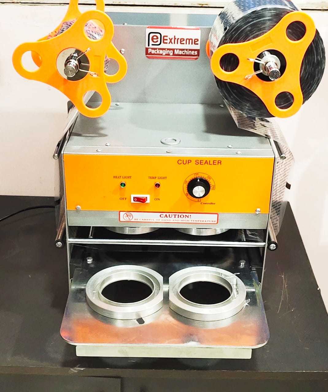 Extreme Cup Sealing Machine - Mild Steel, 490x220x460 Mm | 150â°c Temperature, Manual Operation, Double Head With Filler, 2000-3000 Pouch/hour Capacity