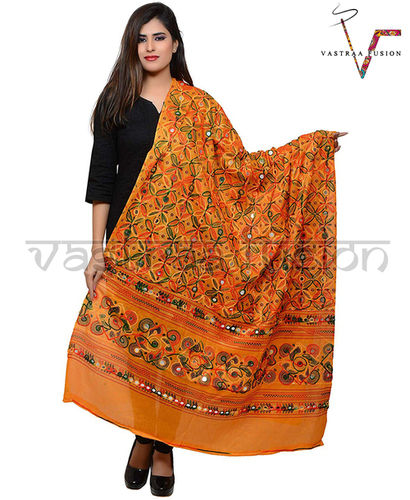 Ladies Flower Work Aari Dupatta Age Group: 06-90