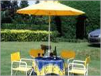 बाग़ की छतरियाँ