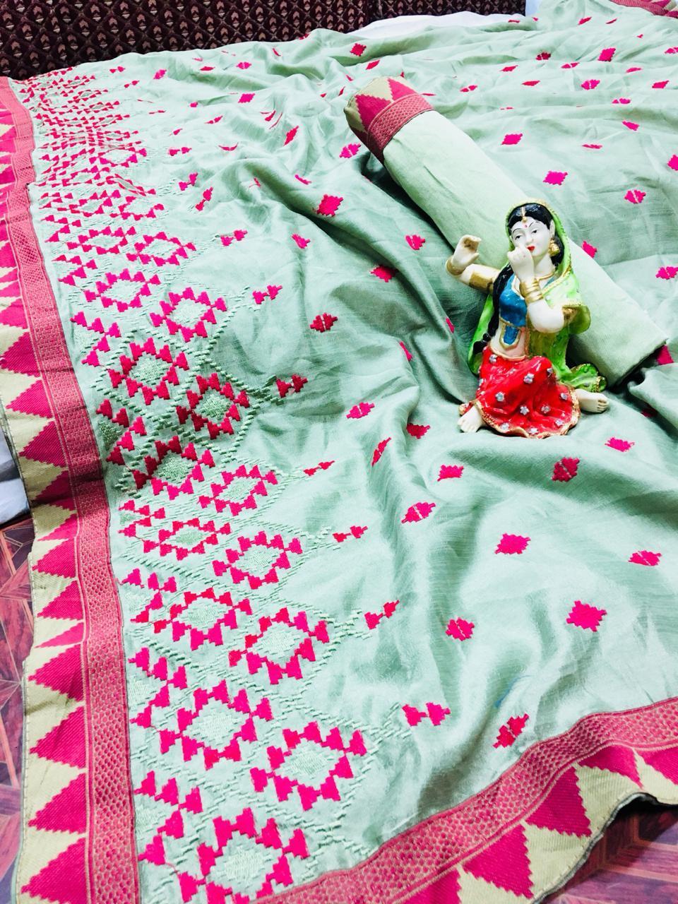 Dry Cleaning Handloom Silk Saree