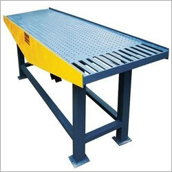 Paver Vibrating Table - Metal Construction, Industrial Application | 1 Year Warranty, Long Service Life, Reliable Performance