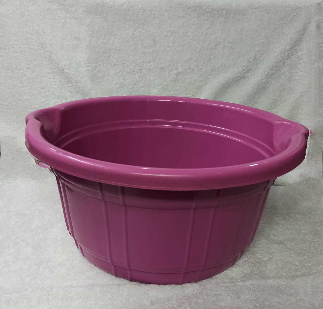 All Colors Round Plastic Tub