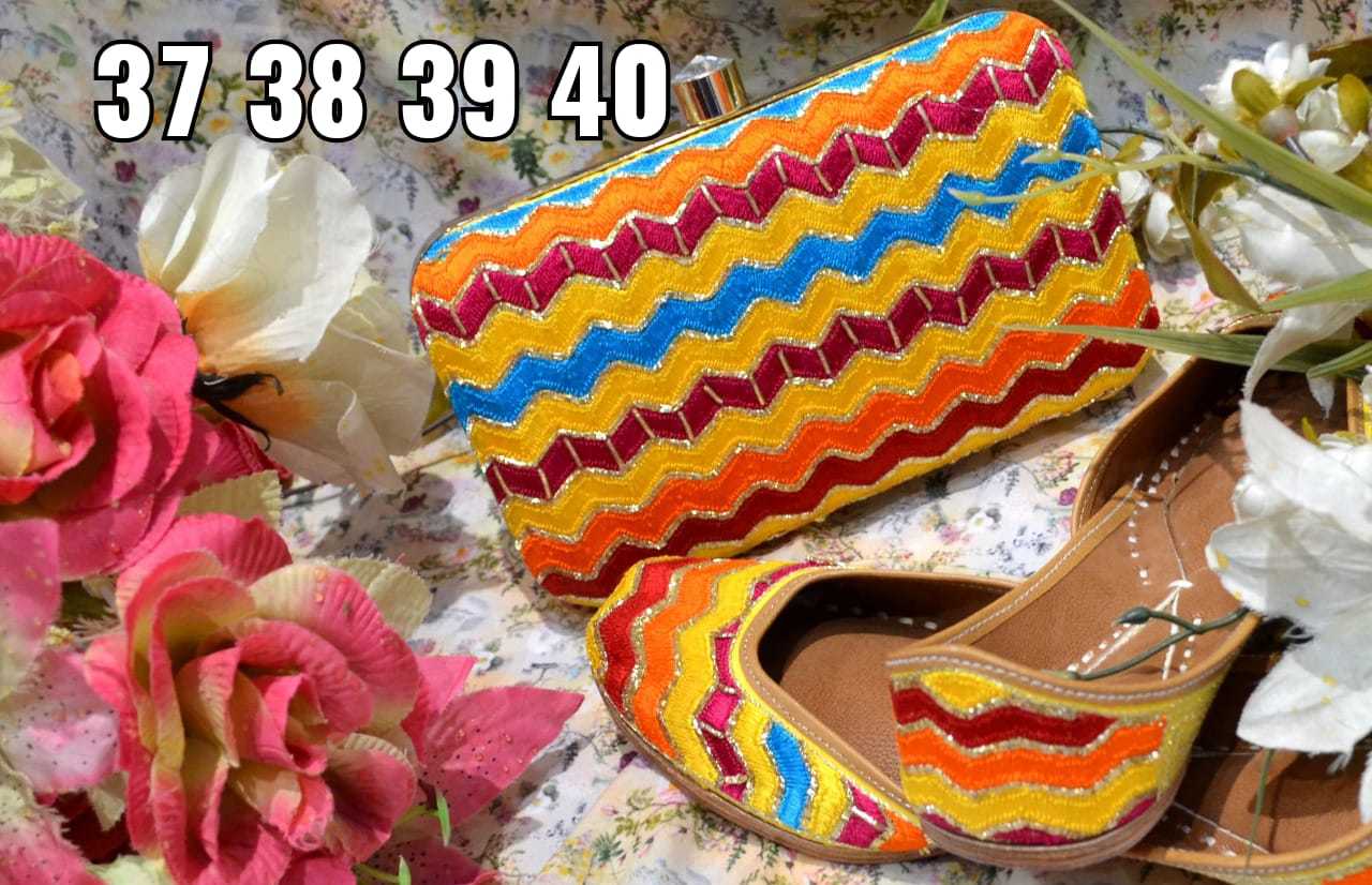 Ladies Punjabi Jutti Multi Thread Work With Maching Clutch Heel Size: Flat