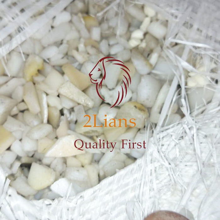 70% White Pom Mixed Load Regrind Post Industrial Recycled Plastic Pure Pom, No Gf Or Filter