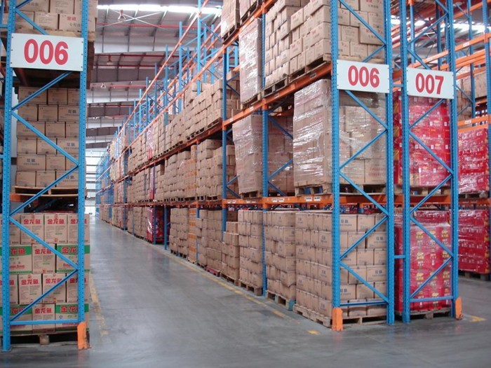 Selective Pallet Racks - Heavy Duty Plastic | Optimal Load Capacity, Durable Storage Solution