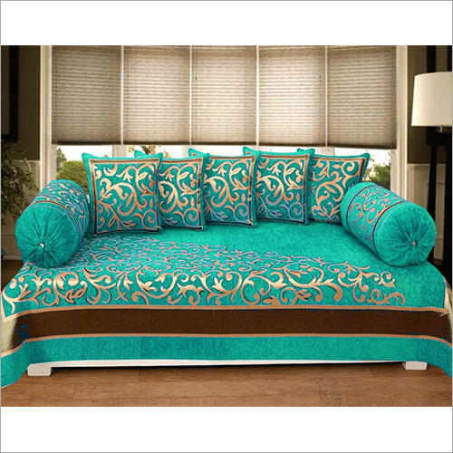 Available In Different Color Chenille Printed Diwan Bed Cover