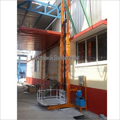 सिंगल मास्ट गुड्स लिफ्ट