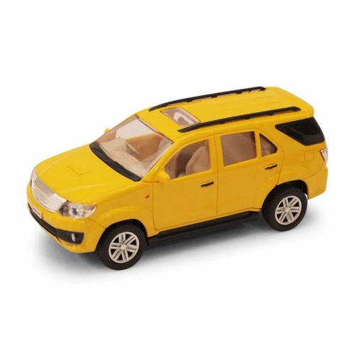 Pull Back Fortuner Car Mini Toys Age Group: 5-7 Yrs