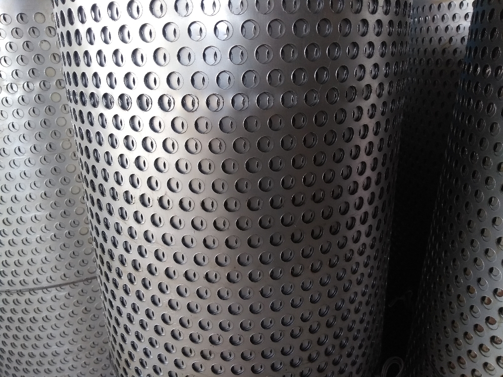 Cr Perforated Sheet Application: Metal Screens