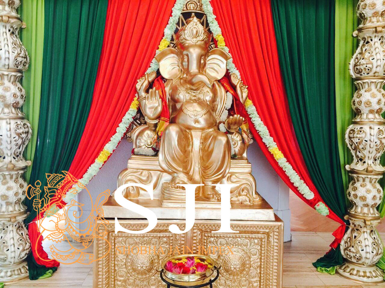 Ganeshji Statue Set - Color: Gold