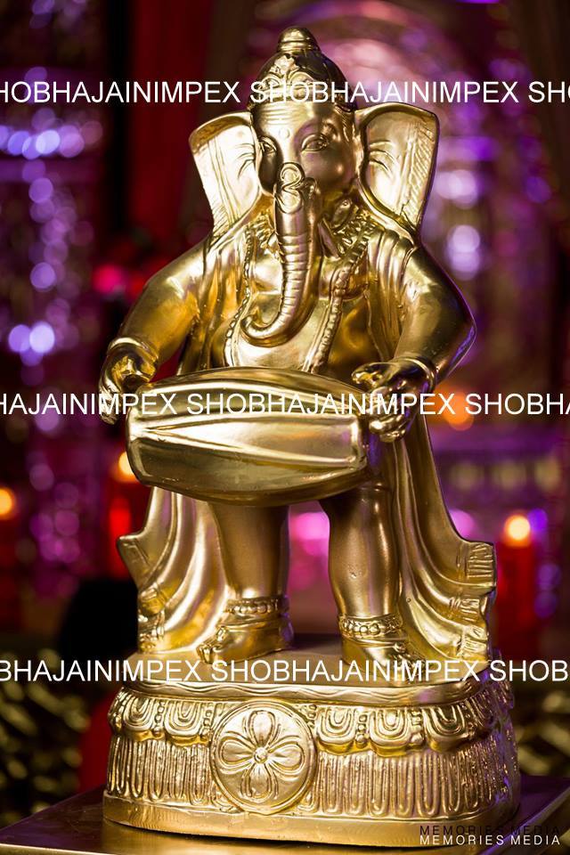 Golden Ganesh Ji Aisle Statues