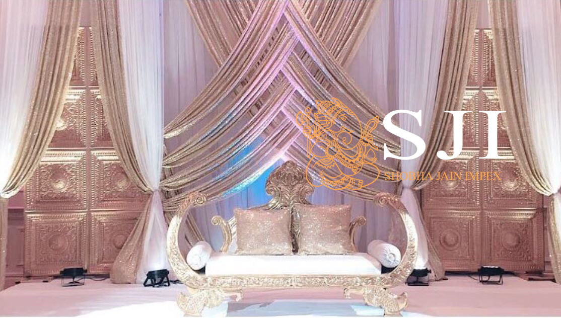 Moroccan Couch - Color: Gold And Black