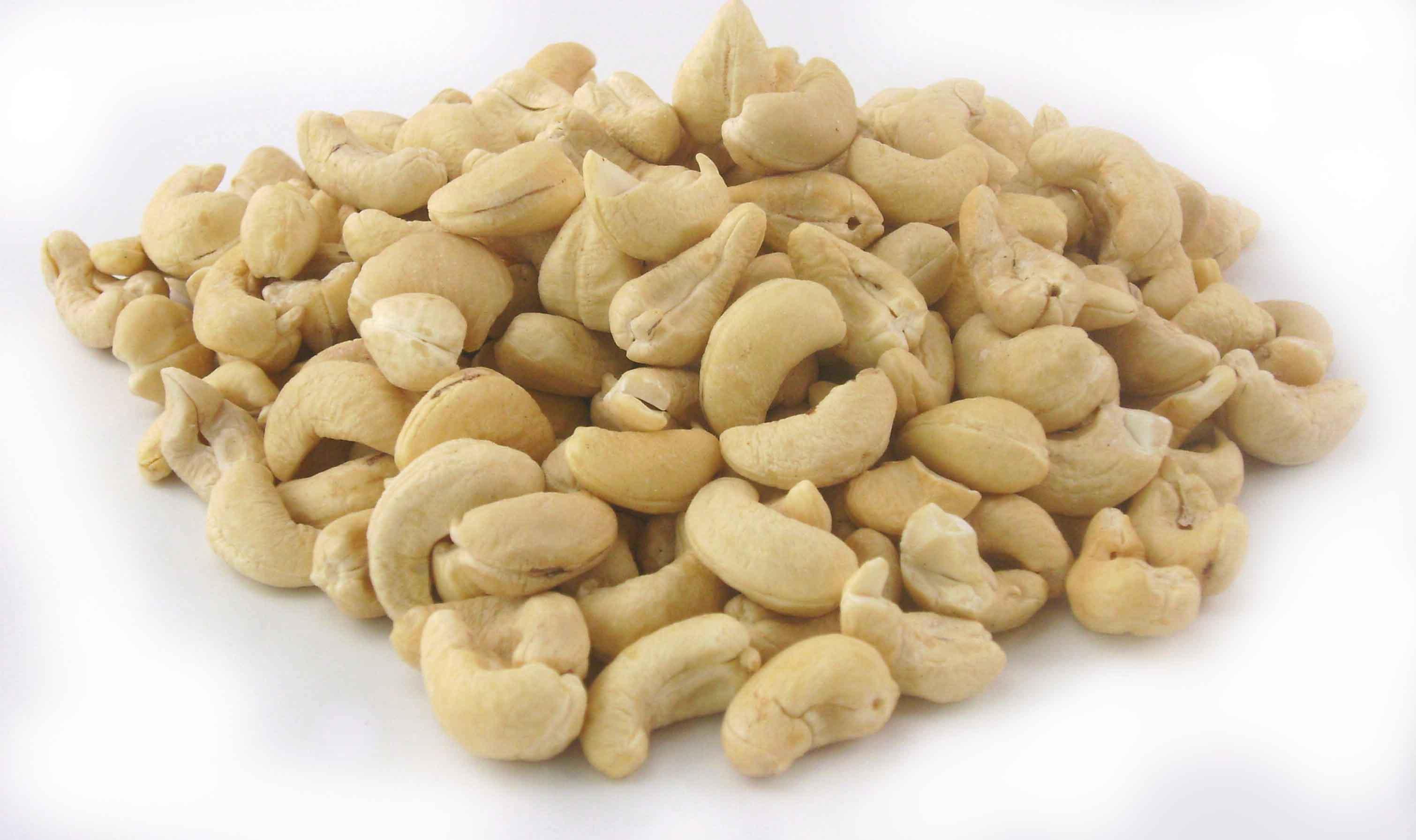 Common Spicy Monk Premum Export Quality Whole W320 Cashew, Naturally Processed