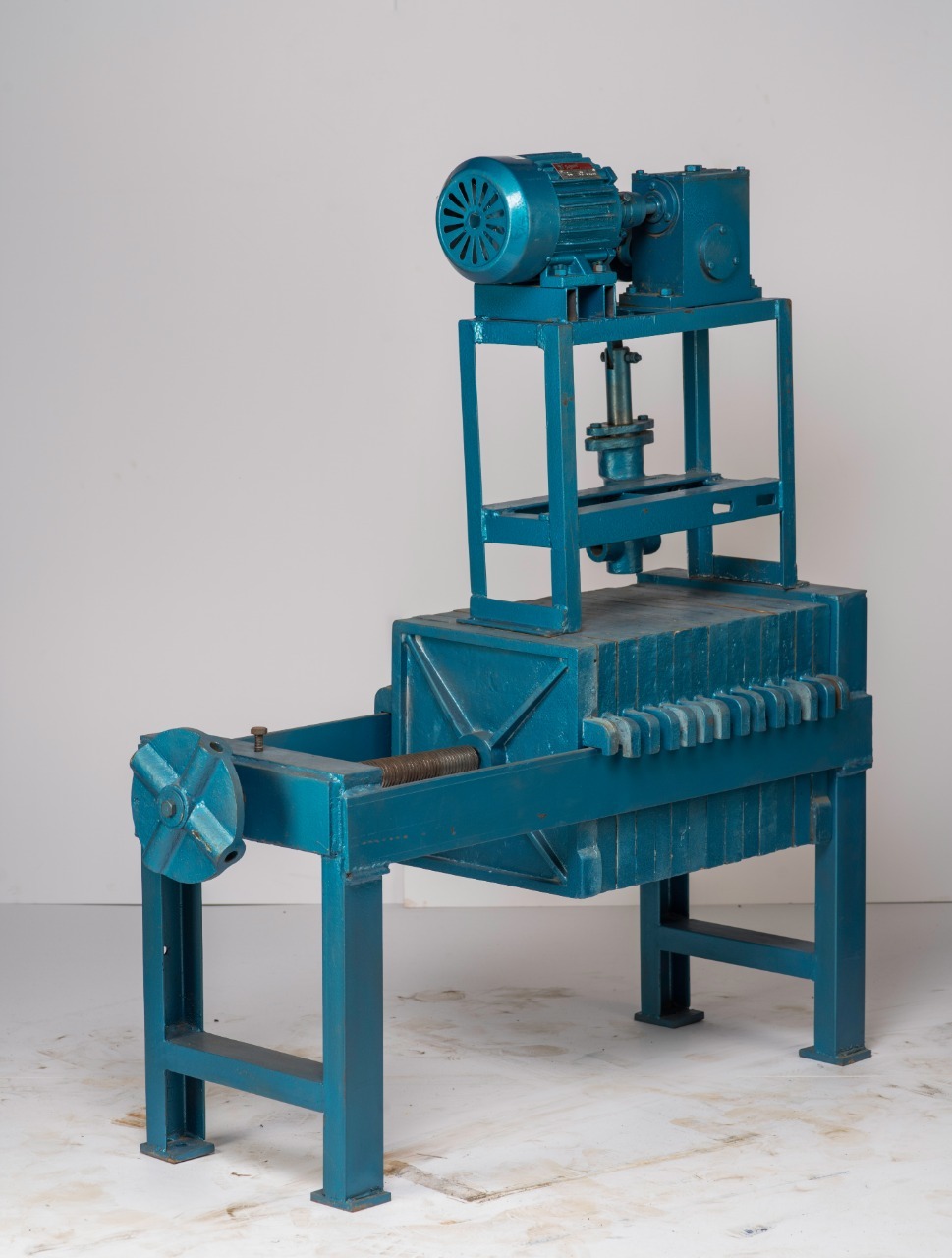 Semi-automatic Coconut Oil Expeller Machine